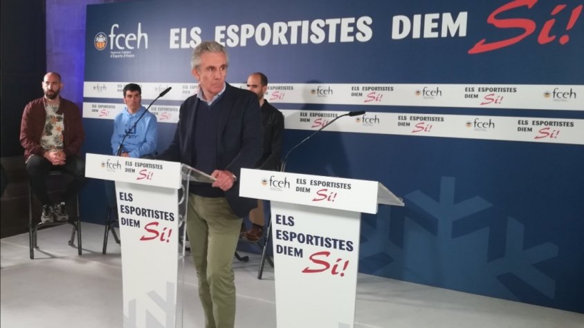 David Samper en un acte de suport als JJOO 2030 a la Llotja de Mar