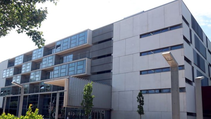 Façana del Palau de Justícia, seu de l'Audiència de Girona