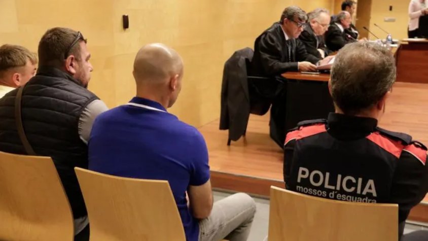 L'acusat, condemnat a 27 anys i 1 mes de presó