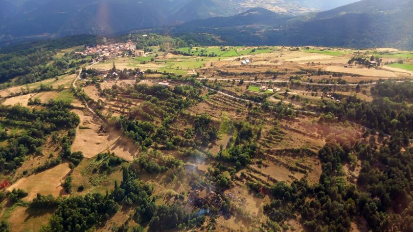 Imatge de l'incendi a Lles de Cerdanya