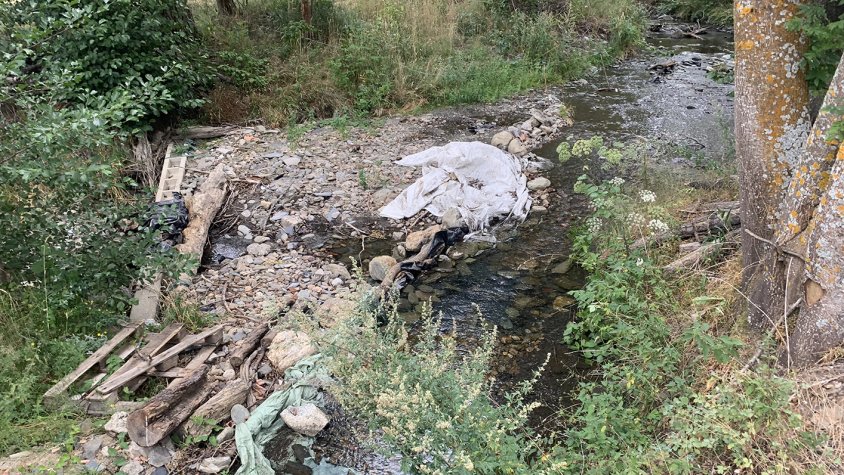 L'aigua del riu ER a mitjans d'agost