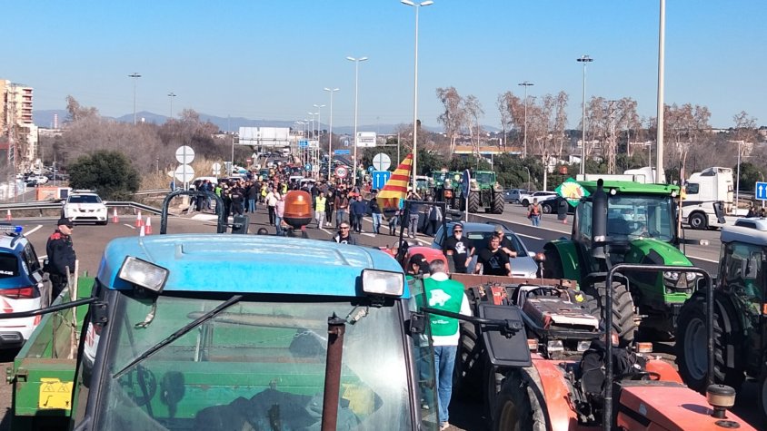 La pagesia convoca una nova tractorada