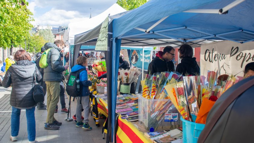 Alguna de les parades de Sant Jordi