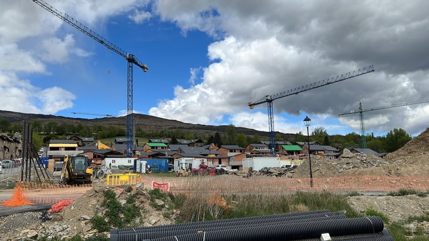 Construcció de diverses cases a Ger