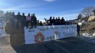 Una quarantena de pagesos es mobilitzen al Coll d'Ares