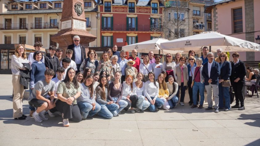 Fotografia de família de la commemoració